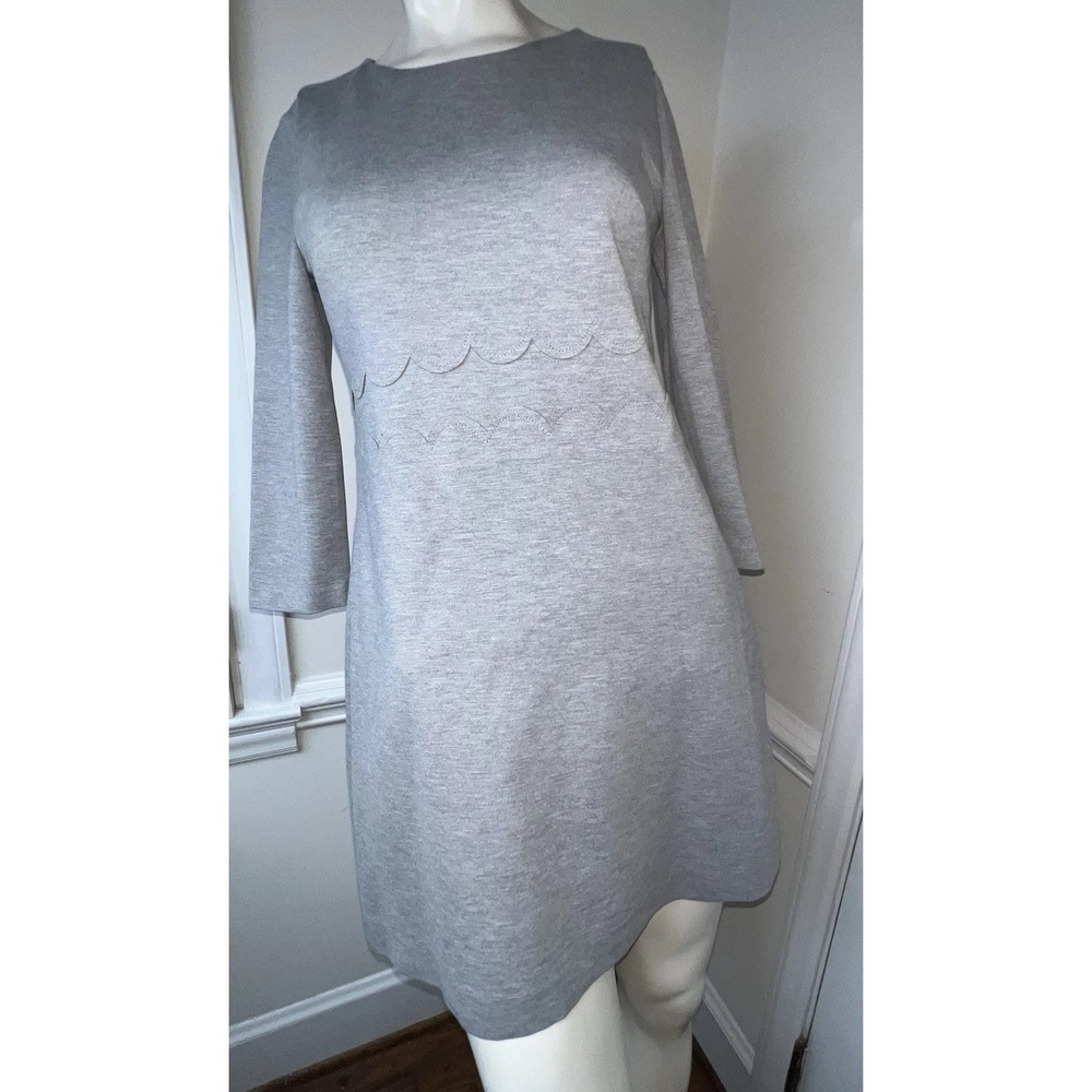 BANANA Republic Scallop Ponteโ Dress Gray SIZE 4P 3/4 sleeves